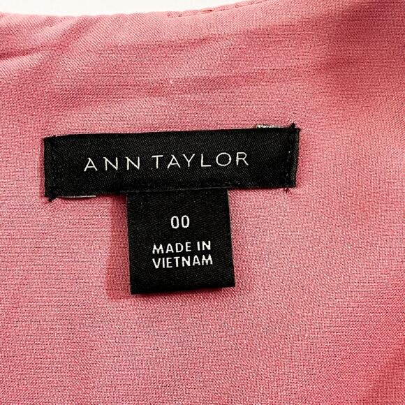 Ann Taylor A-Line Rose Pink Dress Sz 00 Bell 3/4 Sleeves Cocktail Day to Night - Picture 2 of 9